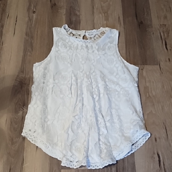 Amazon Tops - Amazon White Floral Lace Blouse